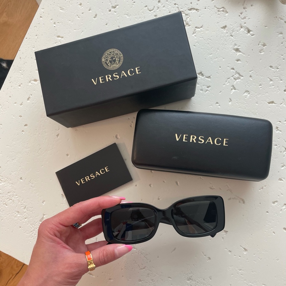 Versace sunglasses (brand new)